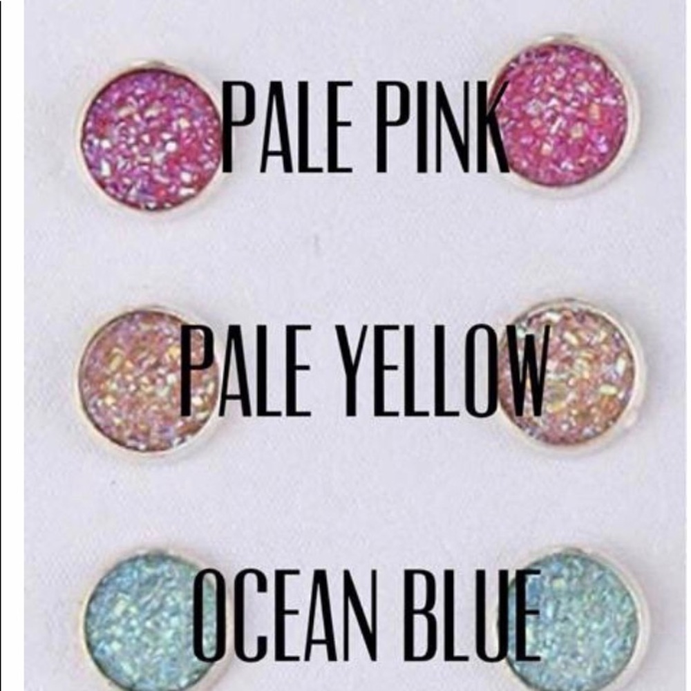 NEW****Druzy stud earrings!